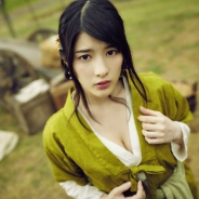6waves、『三国天武~本格戦略バトル~』人気セクシーアイドルとグラビアタレントが共演するテレビCMを放映開始