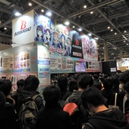 【コミケ93】ブシロードブース、『ラブライブ!サンシャイン!!』や『バンドリ! ガールズバンドパーティ!』のグッズを販売