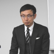 【カヤック決算説明会①】ソーシャルゲーム事業の新作は「下期に3~4本をリリース」(柳澤氏) 共同タイトルは開発費用を軽減できるメリットも