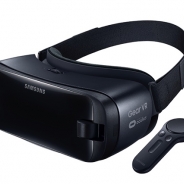 サムスン、VRヘッドセット「GearVR」の新型を発表 コントローラー付きで70以上の対応タイトルを準備