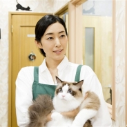 AMGエンタテインメント、『ねこあつめ』の実写映画『ねこあつめの家』に田口トモロヲさん、木村多江さん、大久保佳代子さんの出演が決定