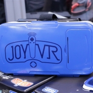 【おもちゃショー16】タカラトミー、VRデバイス『JOY! VR』を出展…宇宙空間を自由に移動できるコンテンツが楽しめる