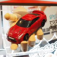 【クリスマスおもちゃ見本市】タカラトミー、手のひらでエンジンが体感できる「トミカ4D」を10月より始動!