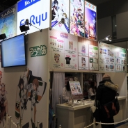 【コミケ93】フリューブース、『ぱすてるメモリーズ』やTVアニメ「ゆるキャン△」「つうかあ」のグッズを販売