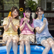 アニプレックス、麻倉ももさん、雨宮天さん、夏川椎菜さんを起用した『マギアレコード』2周年CMを明日より放映開始! そうめん篇と水遊び篇、花火篇を制作!