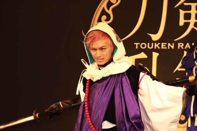 発表会 蜂須賀虎徹が降臨 石切丸の祈祷で締めたミュージカル 刀剣乱舞 阿津賀志山異聞 制作発表 今秋新作公演の刀剣男士お披露目会 Social Game Info