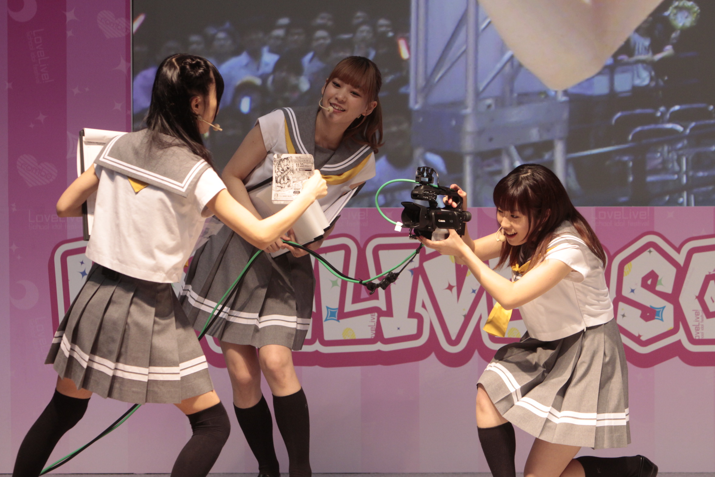 ブシロード スクフェス感謝祭16 Osaka イベントレポート公開 M S Aqoursのダンスのフルcg導入やac版連動の情報も Social Game Info